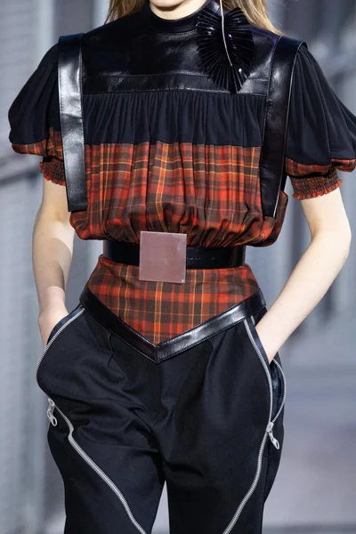 Look 65